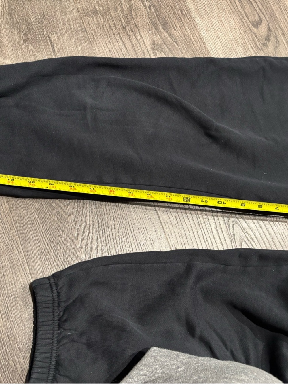 Under Armour Black Fleece Joggers with Logo - Picture 4 of 4